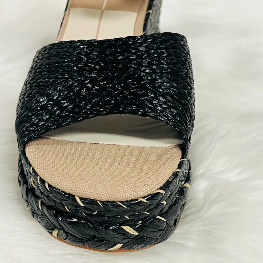 Dolce Vita details when